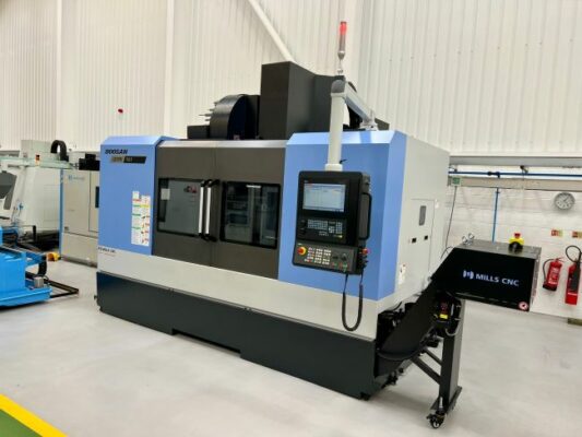 Centre d’usinage DOOSAN DNM 750 Année 2022 Siemens 828D